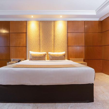 Hotel Bumi Senyiur Самаринда Экстерьер фото